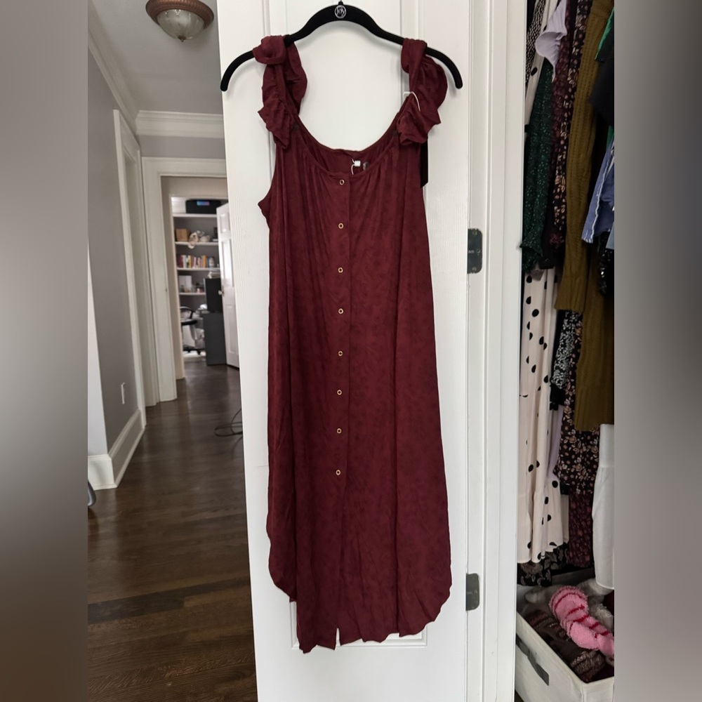 Kindred Bravely Ruffle Strap Labor & Delivery Gown